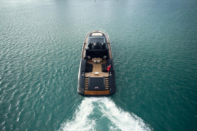 108 ft Neoprene Overmarine Yacht - The chef and custom menu