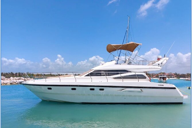 3 Hour Xpu-Ha - 47' Azimut, Tulum, Playa del Carmen, Riviera Maya - Lunch with fire-grilled chicken and fresh salsa