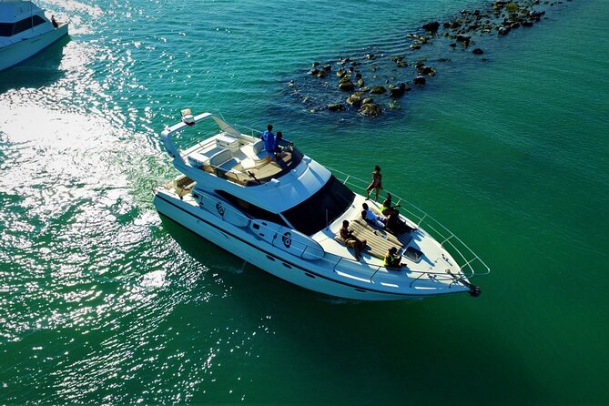 3 Hour Xpu-Ha - 47' Azimut, Tulum, Playa del Carmen, Riviera Maya - Spotify, karaoke, and the party atmosphere