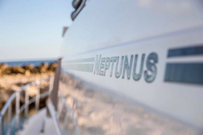 3 Hour Xpuha-60' Neptunus-Tulum, Playa del Carmen, Riviera Maya - A three-hour yacht trip with a useful balance