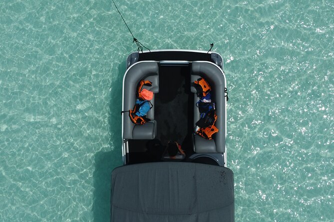 3 hr Pontoon Tour with access to Beach Club and Free Kayaks - Why Bacalar’s seven colors are worth seeing by boat