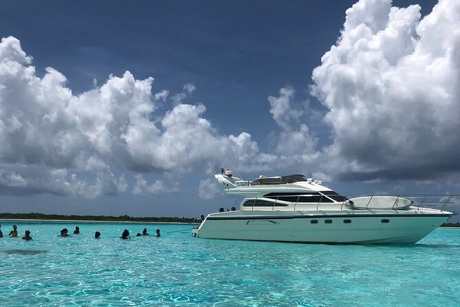 4 Hour - 47' Azimut, Tulum, Playa del Carmen, Riviera Maya - Is $1,399 a fair price?