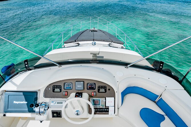 4 Hour 50' Azimut Yacht All-Inclusive in Tulum & Playa del Carmen - The value of a $1,652.90 private charter