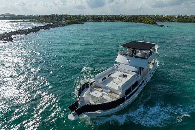 4 Hour - 72' Bruce Roberts, Tulum, Playa del Carmen, Riviera Maya - The big timing question: two hours or four?