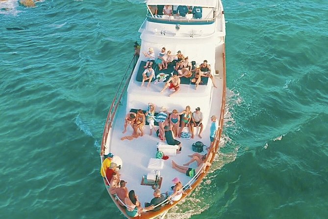 4 Hour - 80' Burger, Tulum, Playa del Carmen, Riviera Maya - Who will enjoy this yacht day most?