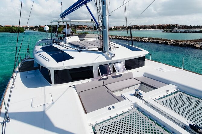 4 Hours Exclusive 45' Lagoon Catamaran Experience - Who Will Enjoy This Most