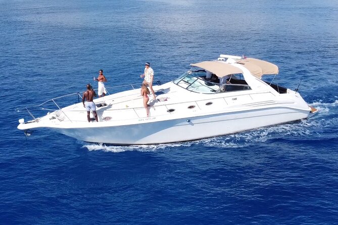 4 hours - Private 48ft Yacht all inclusive in Tulum and Playa del Carmen - Who should book this yacht day