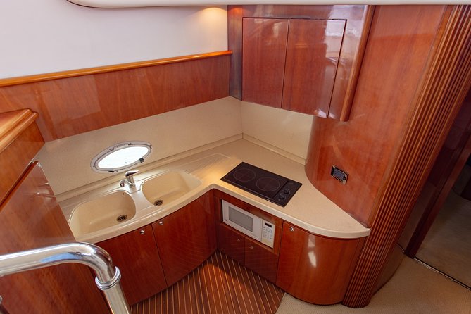 4H 42' Azimut Yacht All-Inclusive from Tulum & Playa del Carmen. - Fresh ceviche, snacks, and an open bar