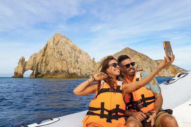 6-Hour Guided City and Cruise Tour of Los Cabos with Lunch - Crossing to San Jose del Cabo