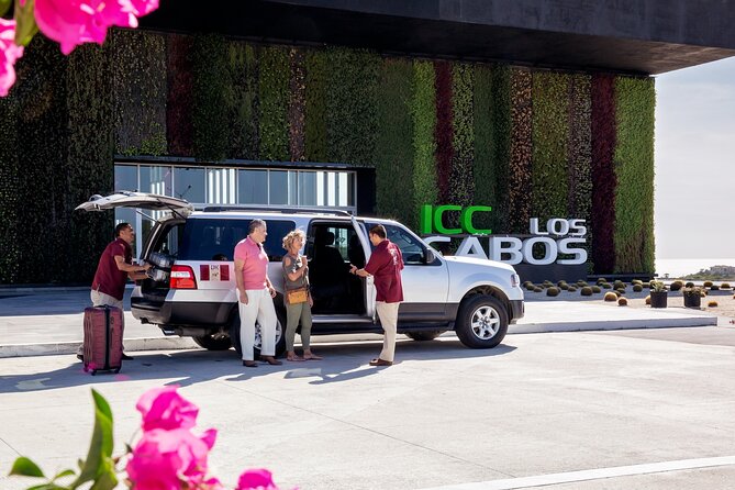 Airport Roundtrip Private Transportation - The ride itself: cool, direct, and low stress