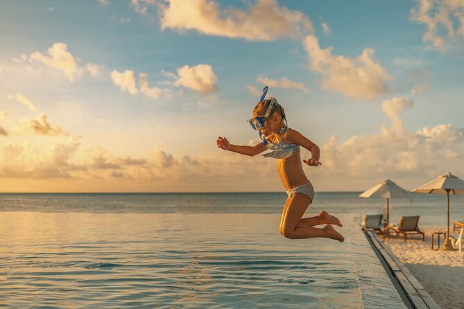 All inclusive private Beach Club - The Pacific views are beautiful, but the water needs respect