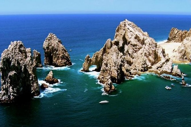 Arch Tour with Amazing Captain in Cabo San Lucas - What this $30 Cabo boat tour really offers