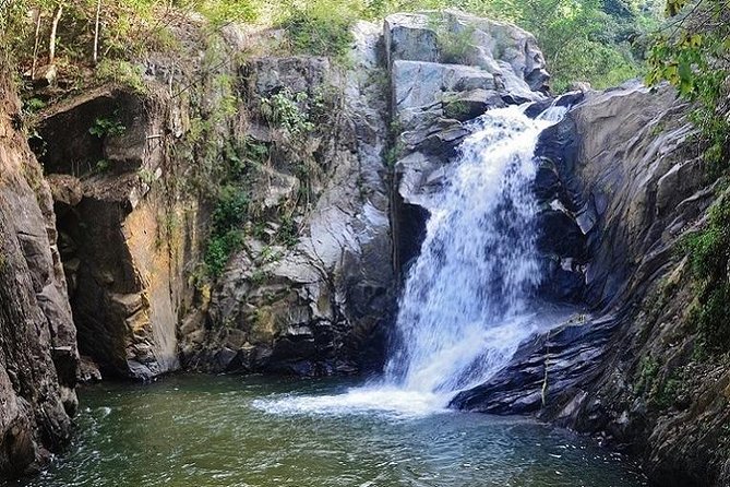 Arcos - Animas - Quimixto. By Grupo Naviero de la Bahìa (Bahia Alegre) - Quimixto and the optional waterfall walk