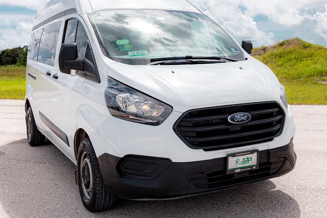 Arrival from Tulum Airport Private Transportation in Minivan - Finding your driver at Tulum Airport