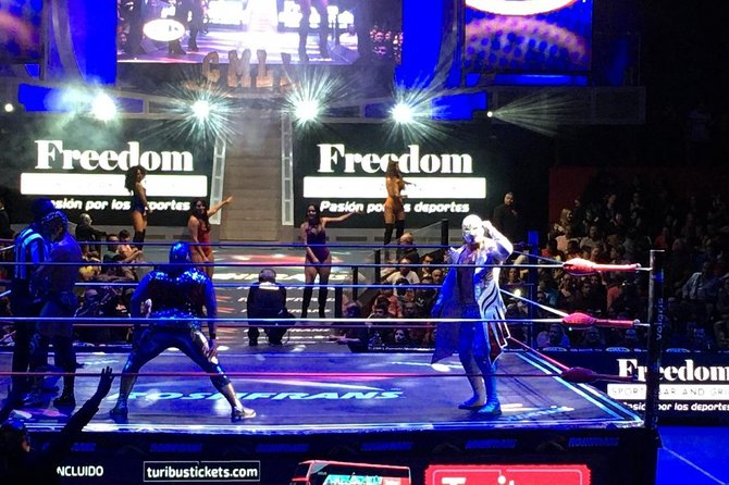 Authentic Lucha Libre Tour : Wrestling School, Tacos & Mezcal - Who should book this evening?