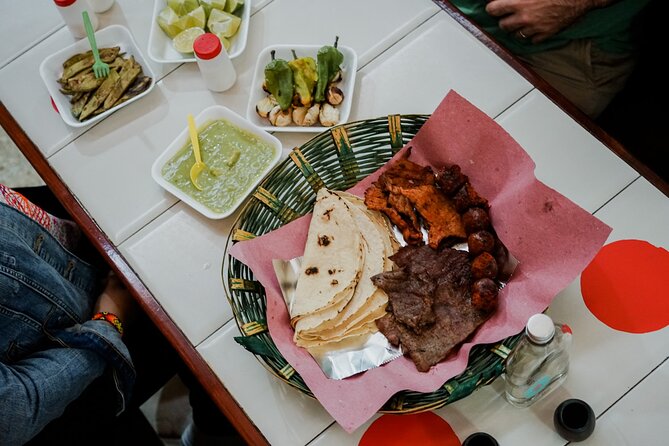 AUTHENTIC OAXACA CULTURAL FOOD TOUR, eat like a local. - Mercado Sanchez Pascuas: an early look at local shopping