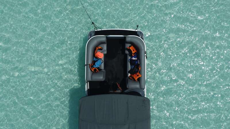 Bacalar: 3-hr Pontoon Boat Tour with Beach Club + Kayaks - Why a pontoon is a smart way to see Bacalar
