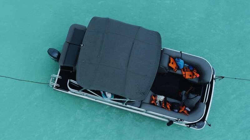 Bacalar: 3-hr Pontoon Boat Tour with Beach Club + Kayaks - Cocalitos and the changing colors of the lagoon
