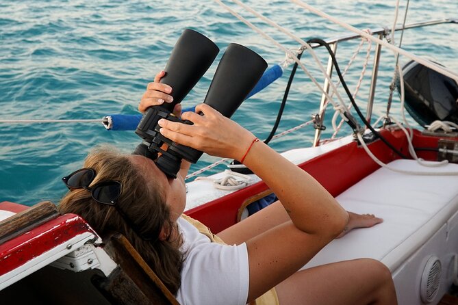 Bacalar: 4hr Private Sailing Tour with Guacamole & Drinks - Sailing toward Canal de los Piratas