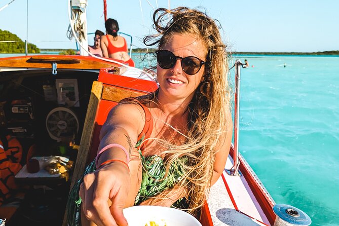 Bacalar: 4hr Private Sailing Tour with Guacamole & Drinks - The value of the quieter lagoon stretches