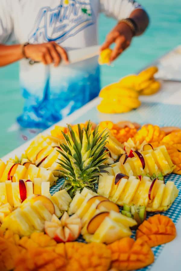 Bacalar at Sunrise: Kayak Adventure with Breakfast & Photos - Paddling through the turquoise water