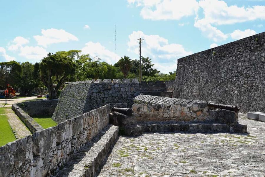 Bacalar: Lagoon, Pirate Canal, Stromatolite Day Trip w/Lunch - Key points to know before booking