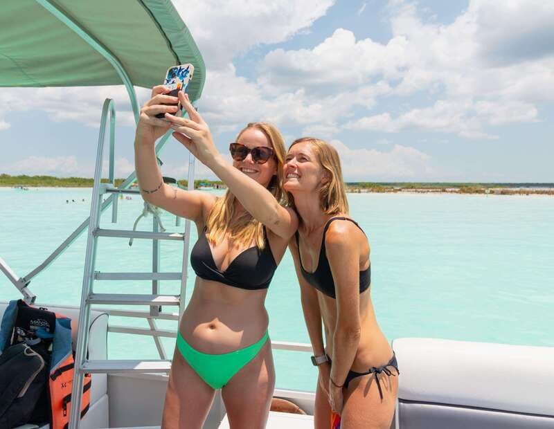 Bacalar: Lake of Seven Colors Pontoon Tour with Fruit - Swimming Time in the Clear Shallows