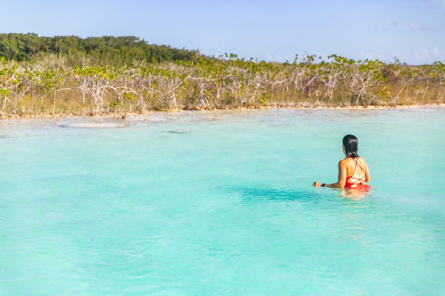 Bacalar: Private Sailboat Tour with Lagoon Swimming - The unfinished hotel and a lesson in stromatolites