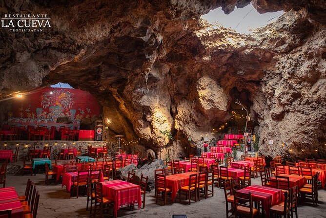 Balloon Flight and Teotihuacan Tour w/Breakfast from Mexico City - Cave breakfast at La Gruta or La Cueva
