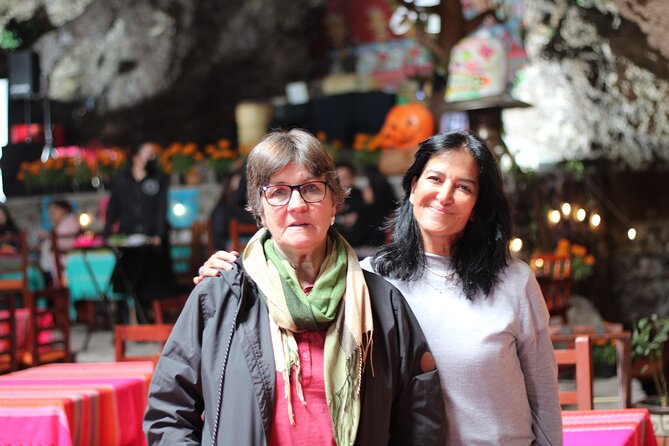 Balloon flight + Breakfast in cave + Pyramids + Pick up CDMX. - Agave, obsidian, and a short cultural stop