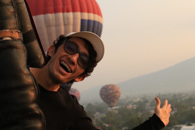 Balloon flight + CDMX pickup + Buffet Breakfast - Transport, group size, and the ride home