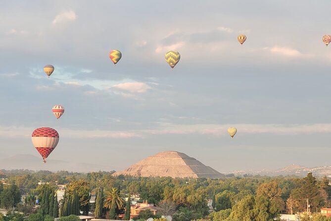 Balloon flight + Transportation + Breakfast in Cave or buffet + Pyramids - Tlalocan crafts and the pre-Hispanic theme