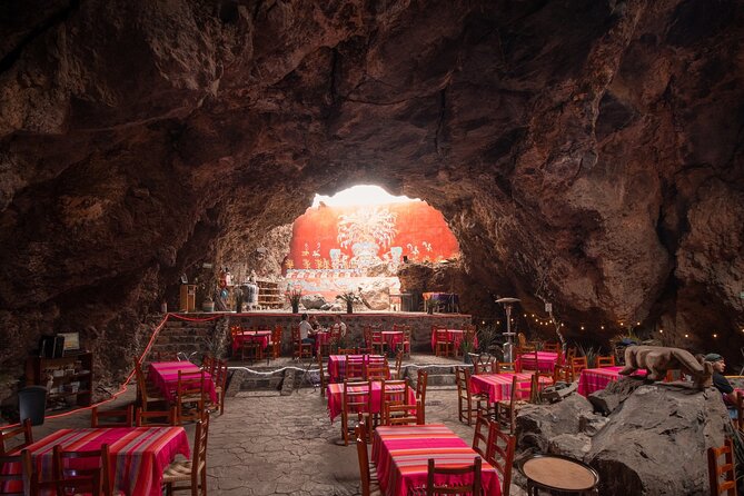 Balloon Flight with Breakfast in a Natural Cave and Transportation from CDMX - Flying over Teotihuacan at sunrise