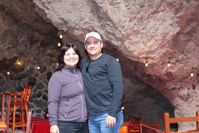 Balloon Flight with Breakfast in Cave and Pyramids of Teotihuacan - The 4 a.m. start and Mexico City pickup