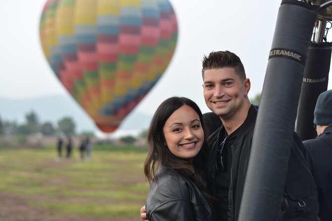 Balloon Flight with Breakfast in Cave and Pyramids of Teotihuacan - What the balloon ride feels like