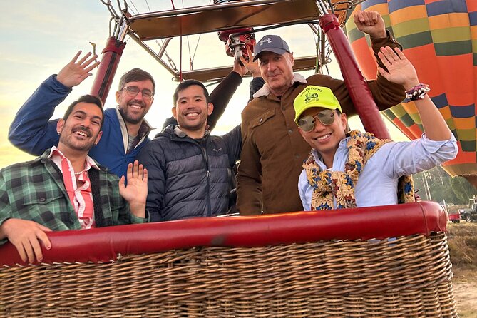 Balloon Flight with Breakfast in Cave and Round Trip CDMX - What the $161.30 price really covers