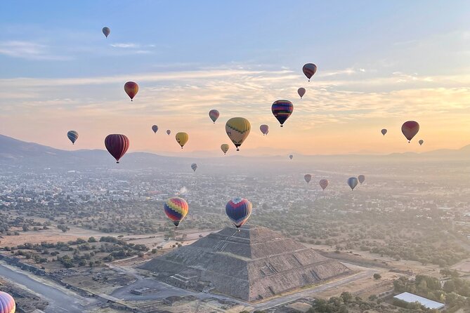 Balloon flight with pyramids tour and transportation from Mexico City - Key points at a glance