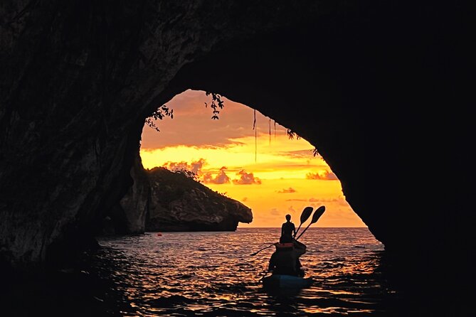 Bioluminescence by kayak or SUP to Los Arcos Puerto Vallarta - Sunset, darkness, and glowing plankton