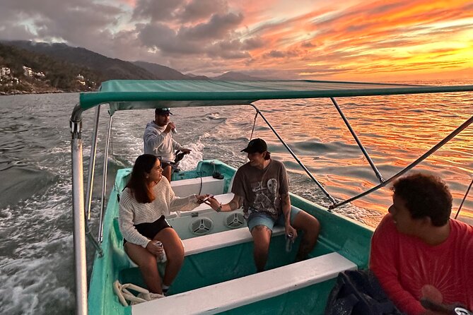 Bioluminescence & sunset local boat tour to Los Arcos Sanctuary - The boat ride across the bay at sunset