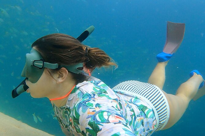 Boat ride to the Arch and Snorkel - The boat ladder is the main physical issue