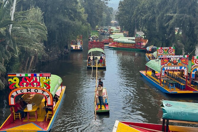 Boat tour in Mexico City with Live Guide with Food and Drinks - Key points to know before booking
