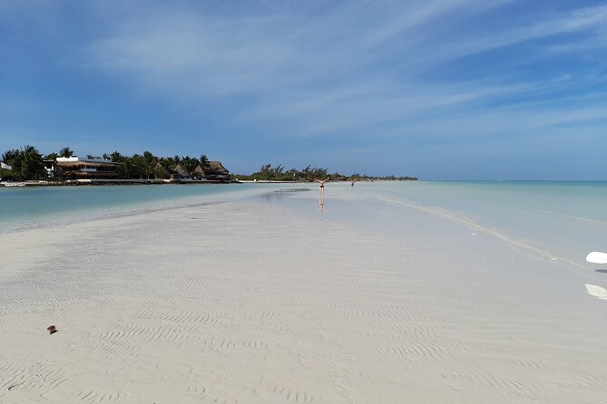 Boat Tour of Three Islands in Holbox with Transportation - Isla Pasión: a quiet beach break