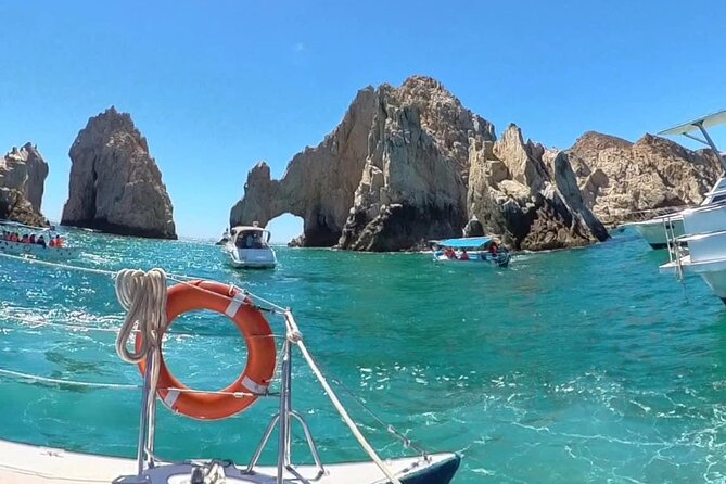Cabo Blue Snorkeling Cruise, Open Bar and Lunch in Cabo San Lucas - Lunch, open-bar drinks, and music on the return ride