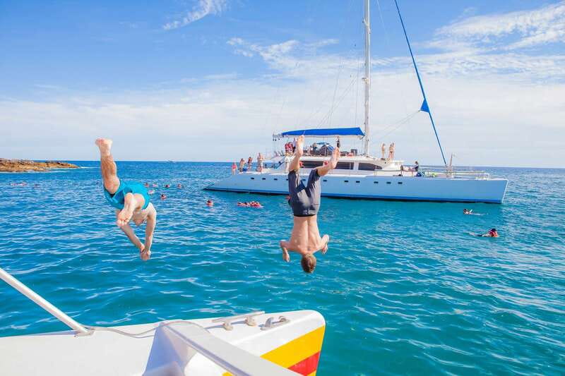 Cabo Catamaran Snorkel: Arch & Santa Maria, Open Bar, Snacks - Key points at a glance