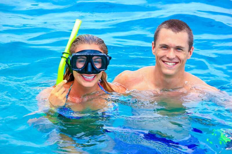 Cabo Catamaran Snorkel: Arch & Santa Maria, Open Bar, Snacks - The return along the Tourist Corridor