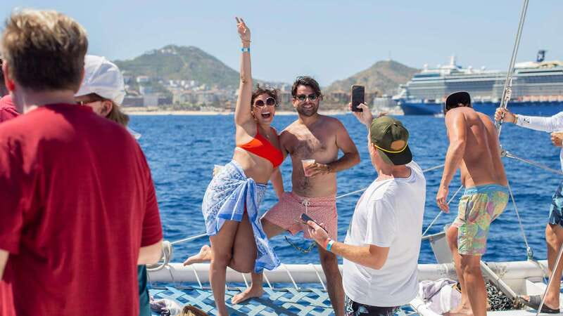 Cabo San Lucas: 4-Hour Snorkeling Cruise with Open Bar - Key things to know before you book