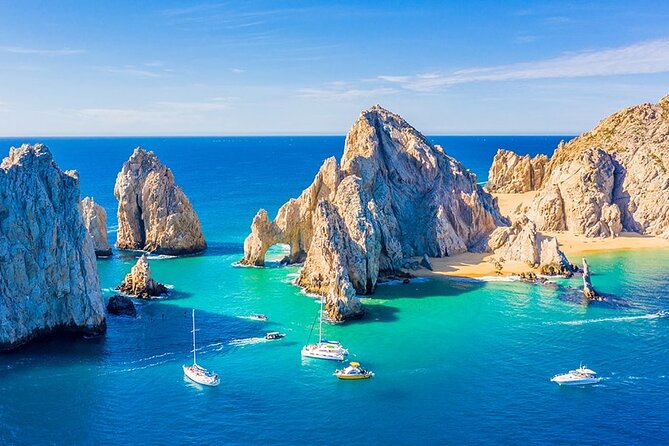 Cabo San Lucas Arch Tour and we go down to Playa del Amor - What beach time is really like