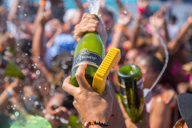 Cabo San Lucas: Hip Hop Boat Party with Unlimited Drinks - Is $105 a fair price?