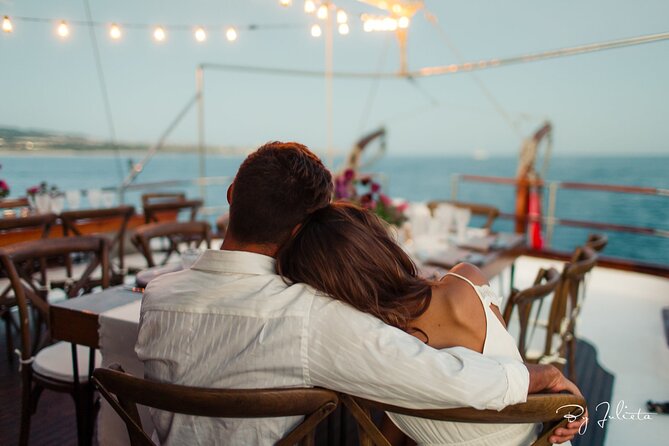 Cabo San Lucas Luxury Sailing Yacht and Dinner with a Chef - A welcome cocktail and a working open bar