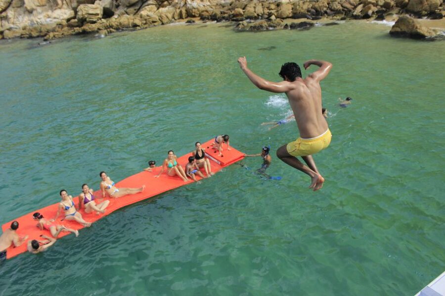 Cabo San Lucas: Private Catamaran Cruise - Cruising past the Arch, Lovers Beach, and Pacific Window